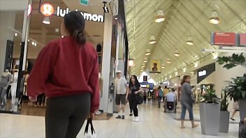 Teen slut in green leggings at mall